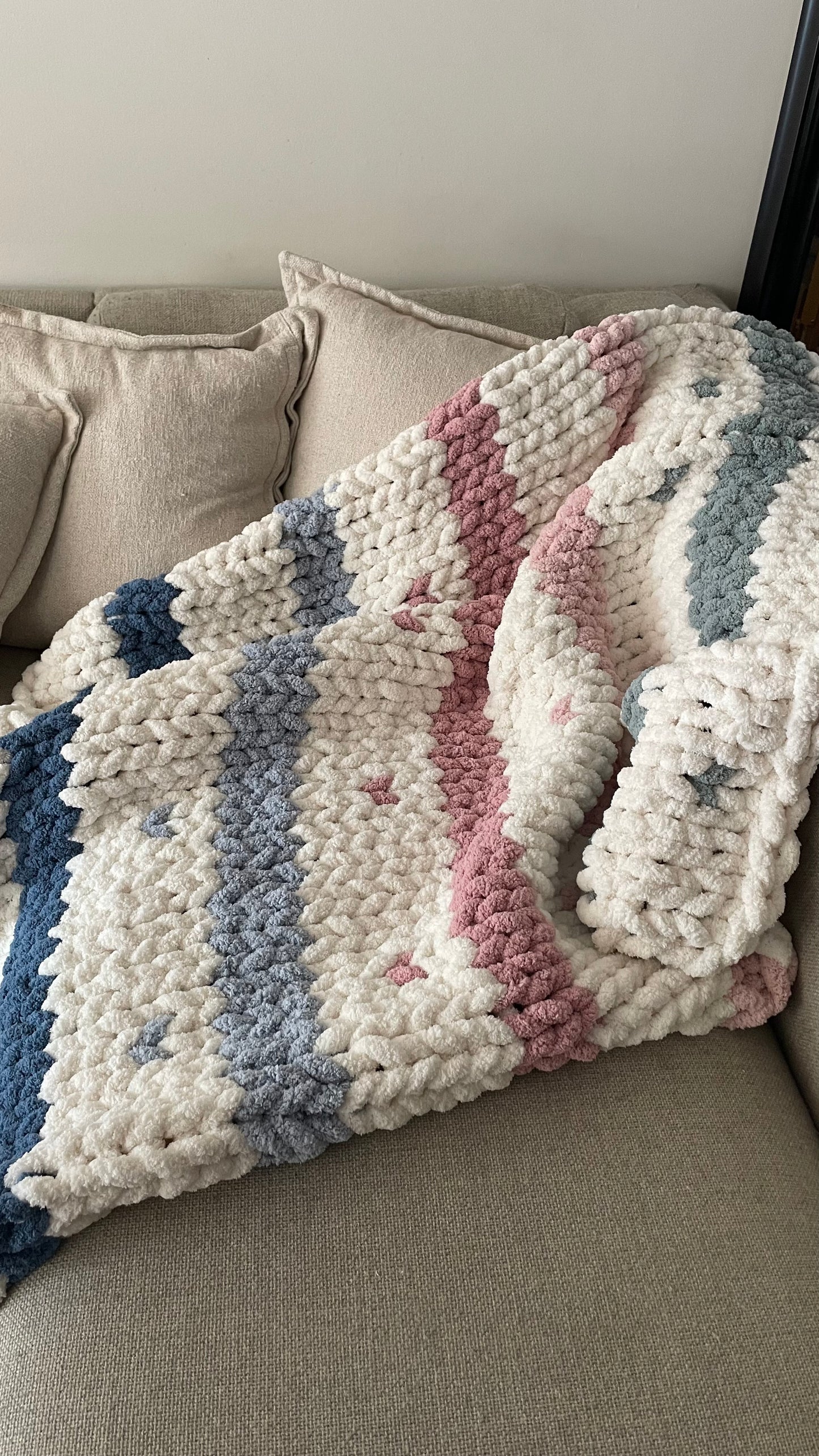 Healing Hand, Chunky Knit Blankets - The Wildflower Blanket