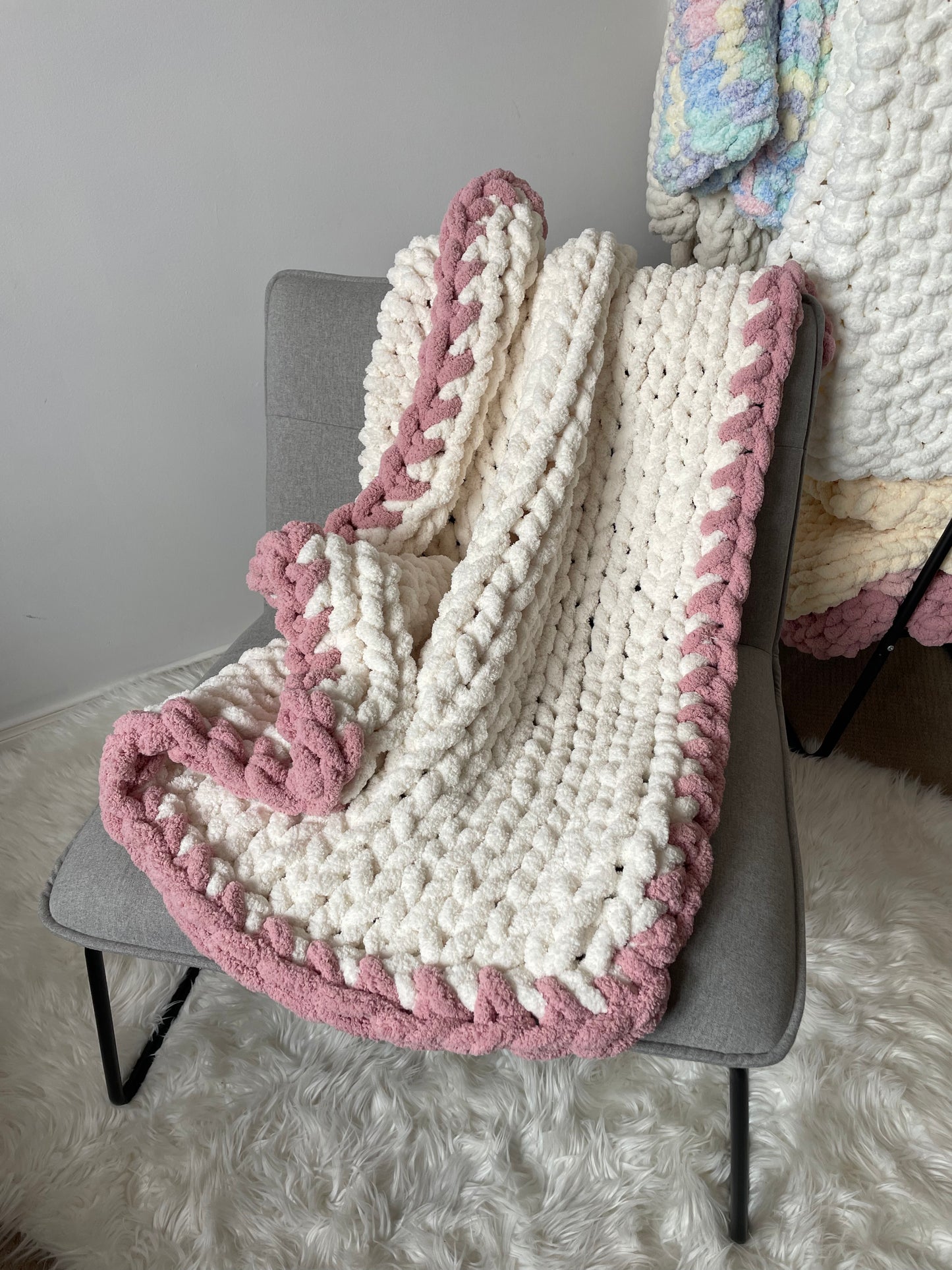 Healing Hand, Chunky Knit Baby Blankets - White with Blush Pink Edge