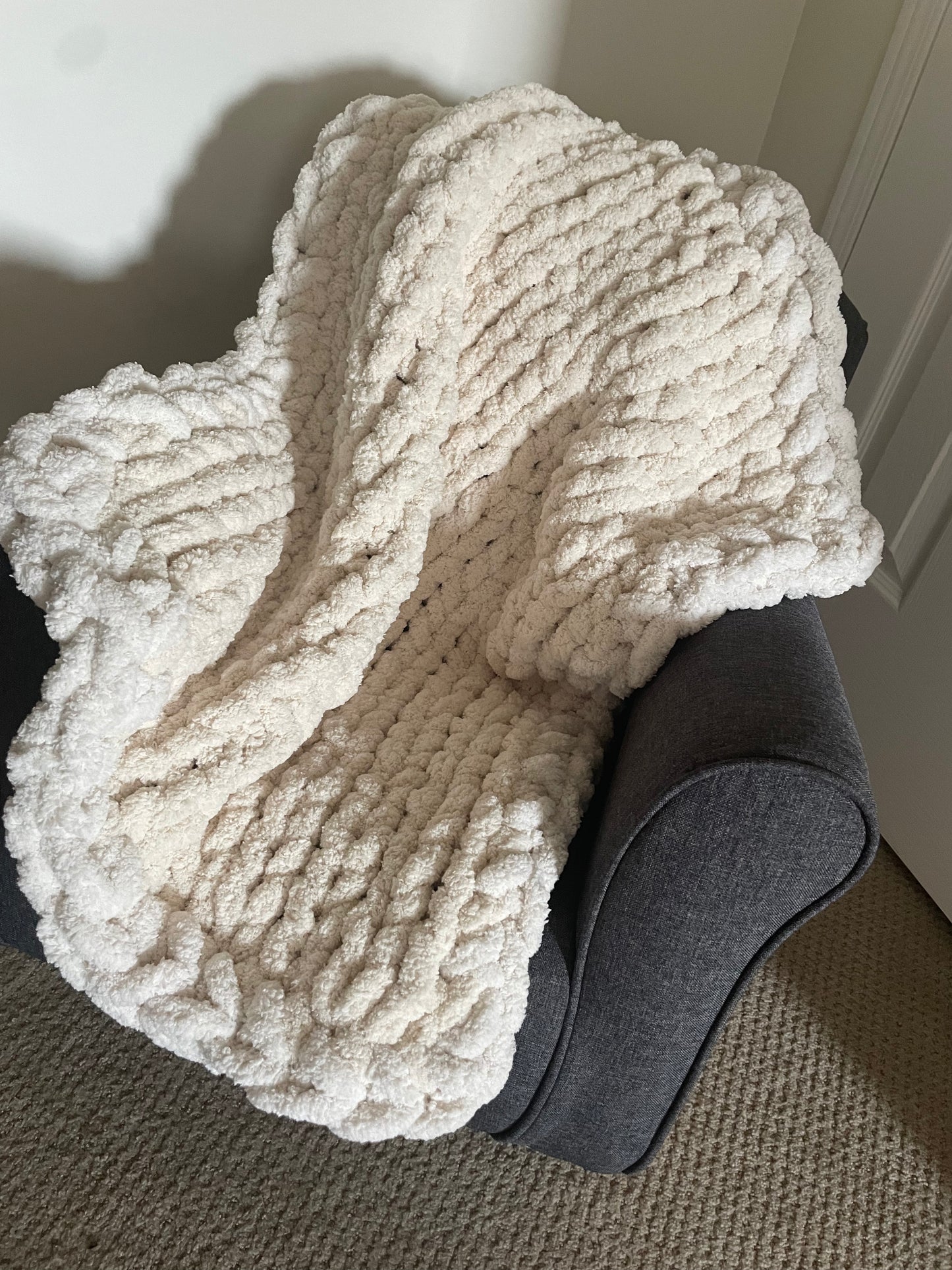 Healing Hand, Chunky Knit Stroller Baby Blanket - Oatmeal with Ivory Boarder