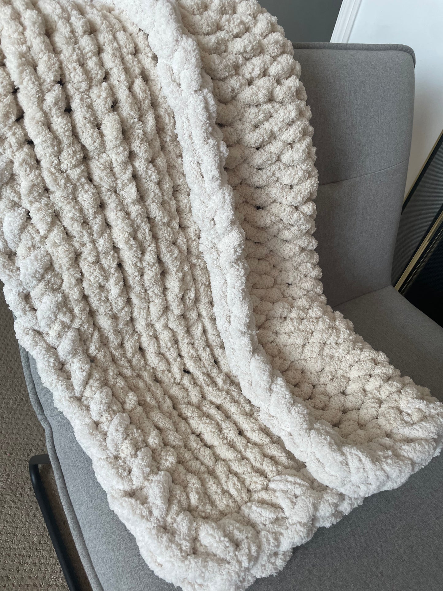 Healing Hand, Chunky Knit Stroller Baby Blanket - Oatmeal with Ivory Boarder
