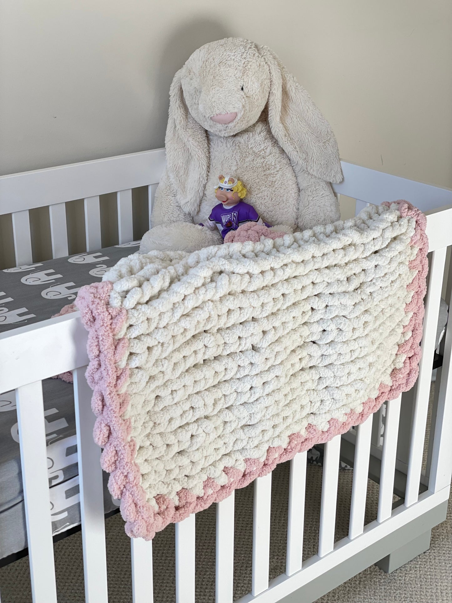 Healing Hand, Chunky Knit Baby Blankets - White with Soft Pink Edge