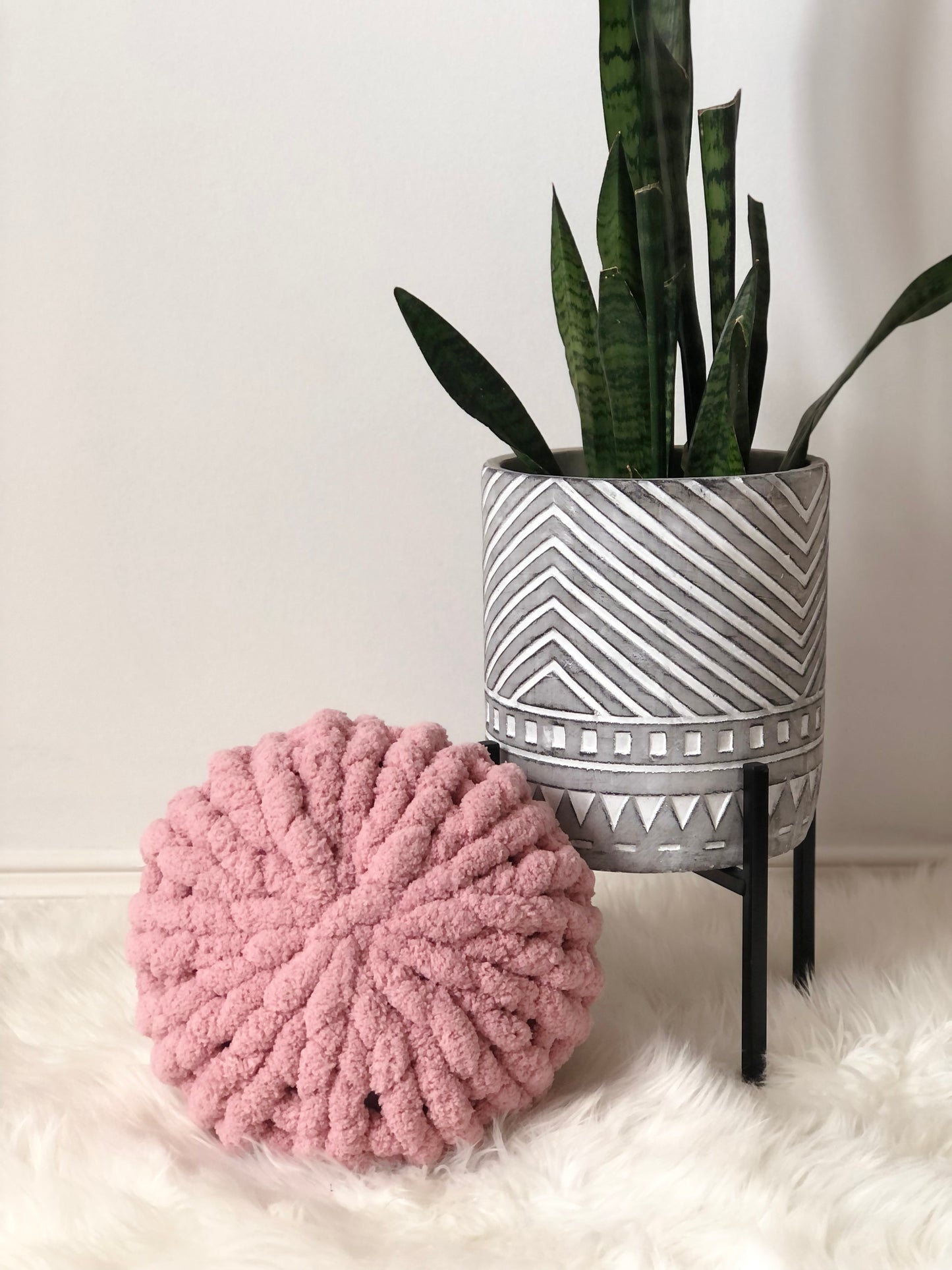 COMBO 11” & 13" Blush Pink Chunky Knit Circle Throw Pillow