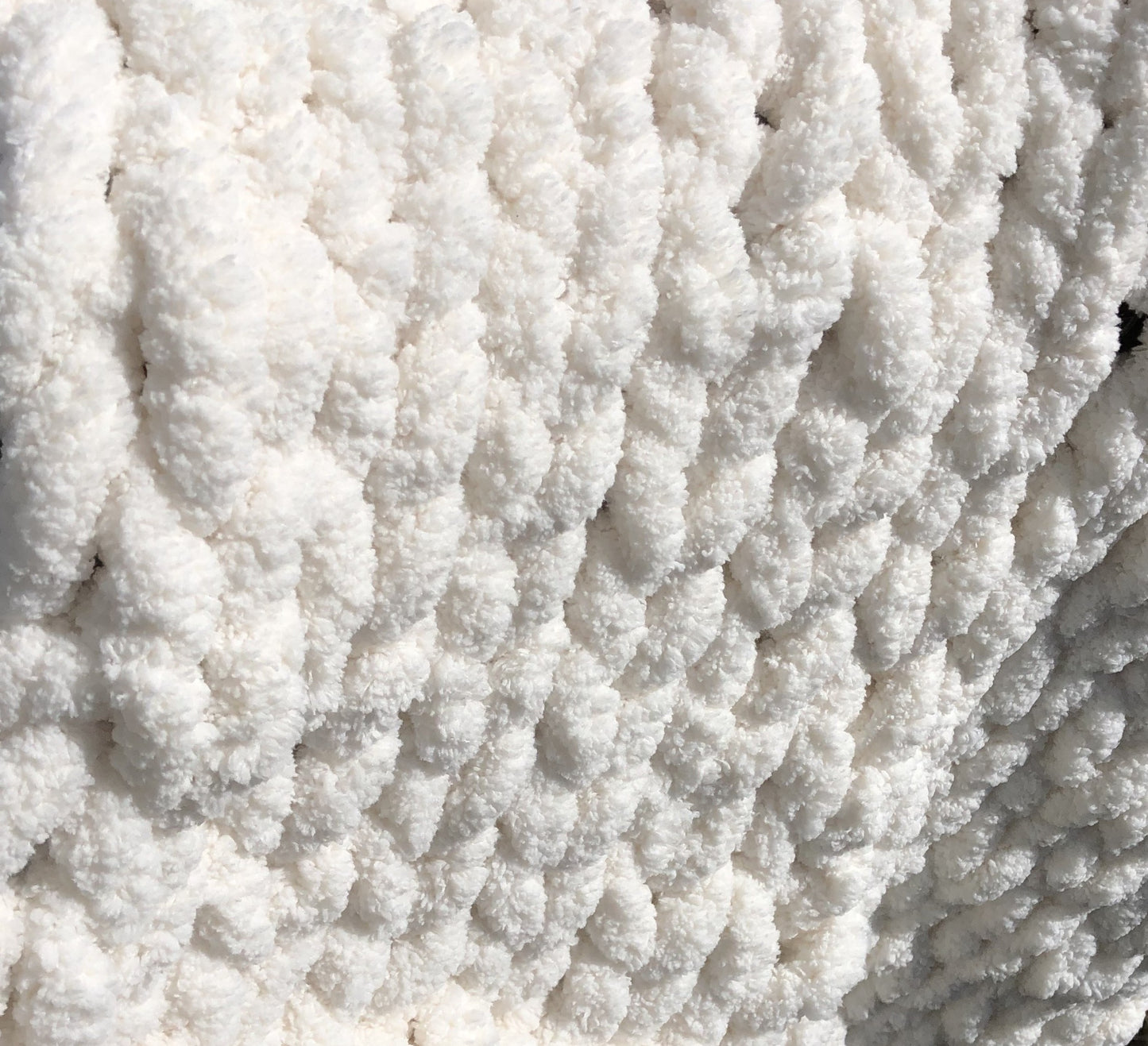 Healing Hand, Chunky Knit Blankets Vintage White