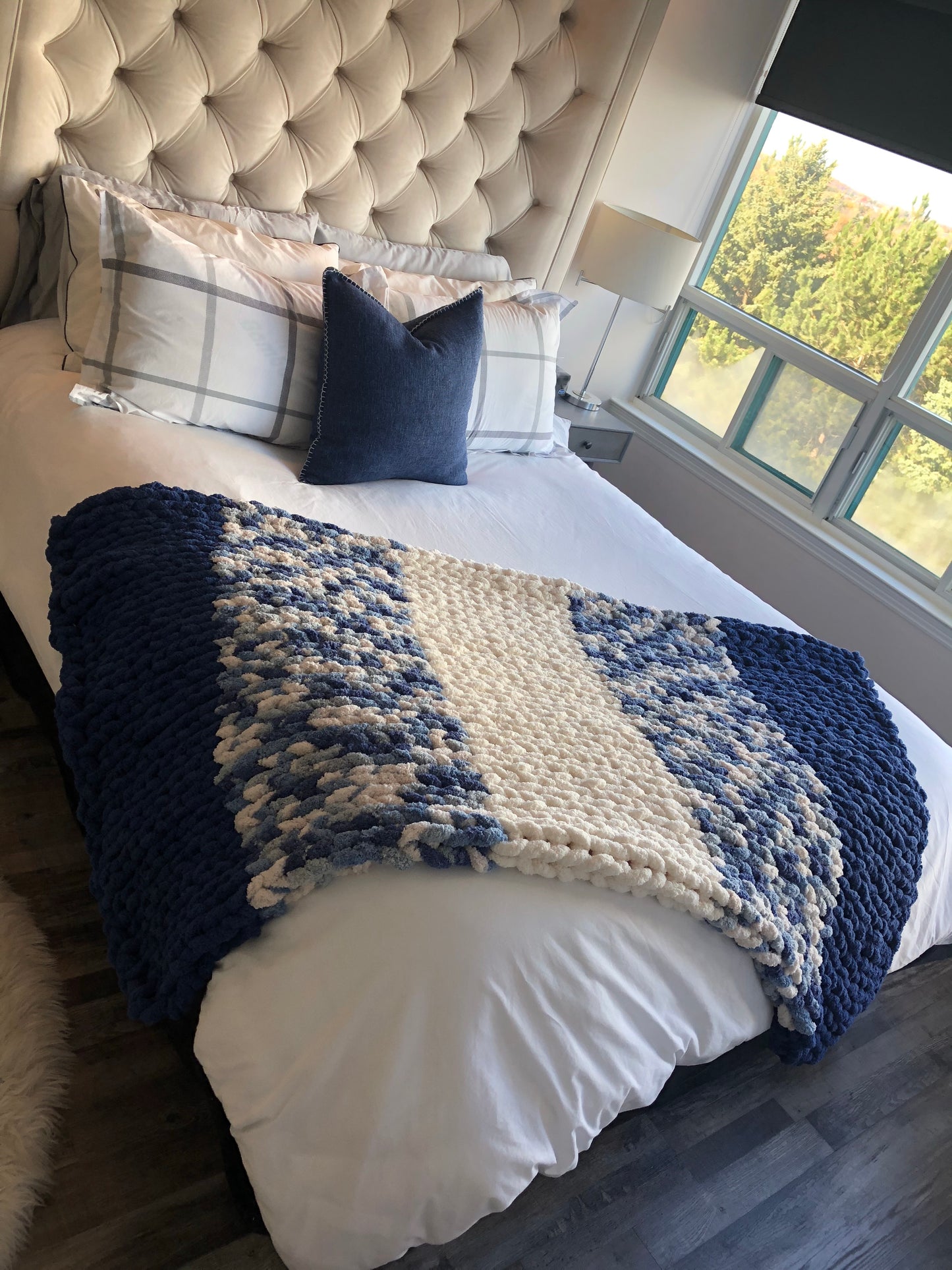 Healing Hand, Chunky Knit Blankets Navy Blue