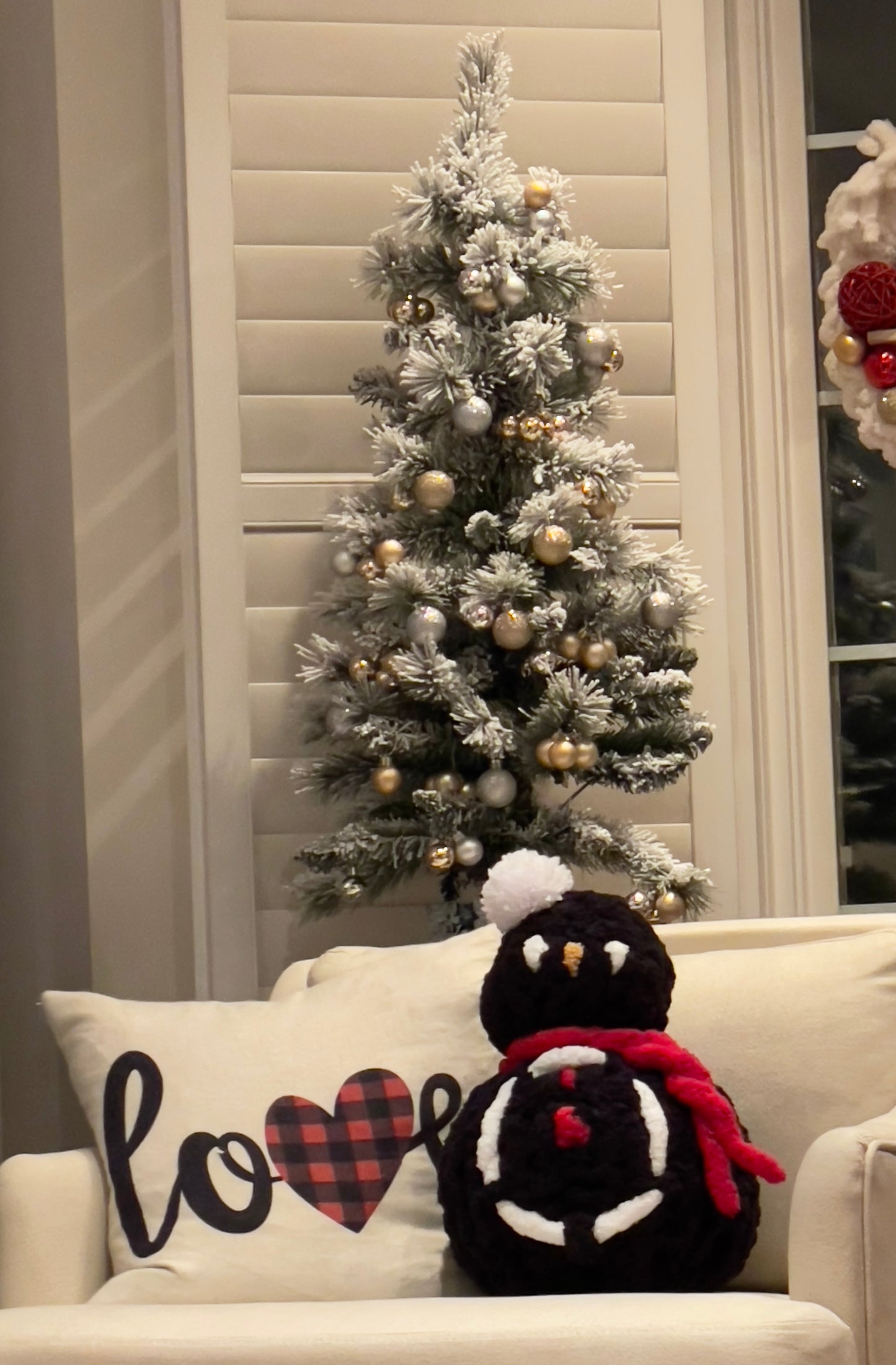 Hand Knit Christmas Penguin