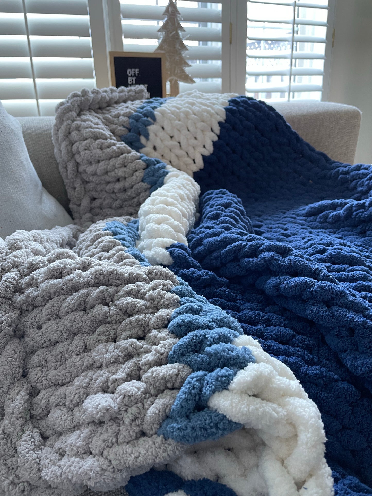 Healing Hand, Chunky Knit Blankets Ocean