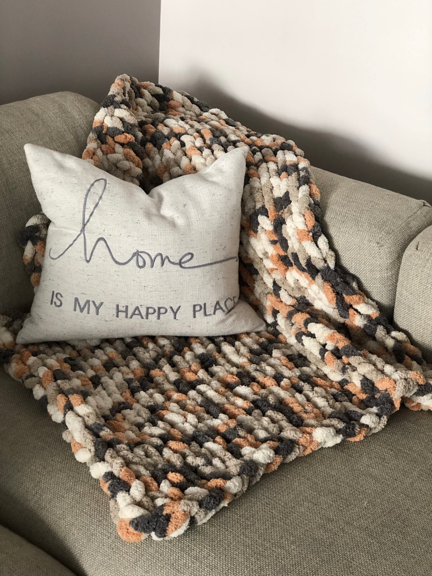 Healing Hand, Chunky Knit Blankets Pumpkin Spice