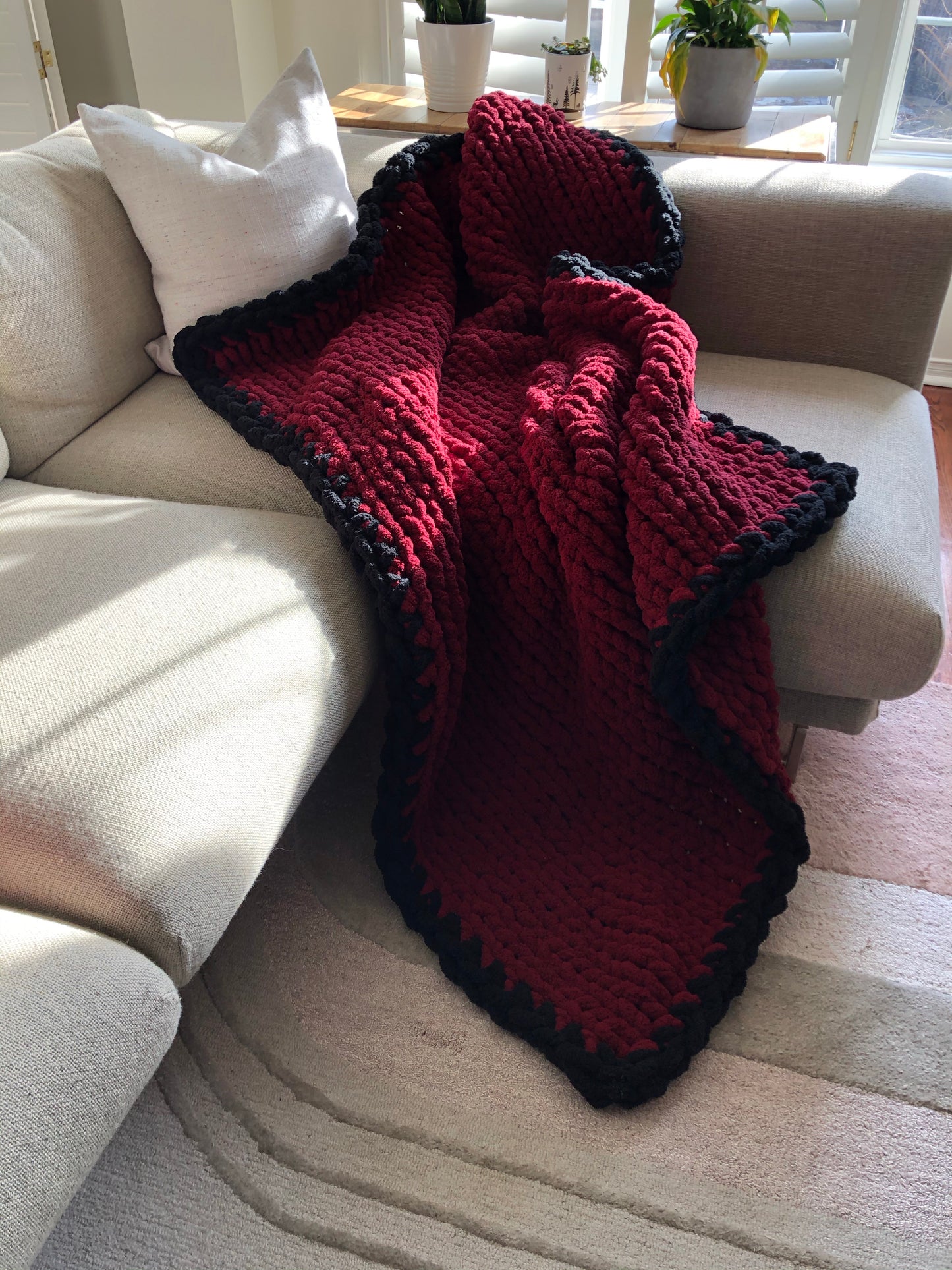 Healing Hand, Chunky Knit Blankets Burgundy with Black Edge