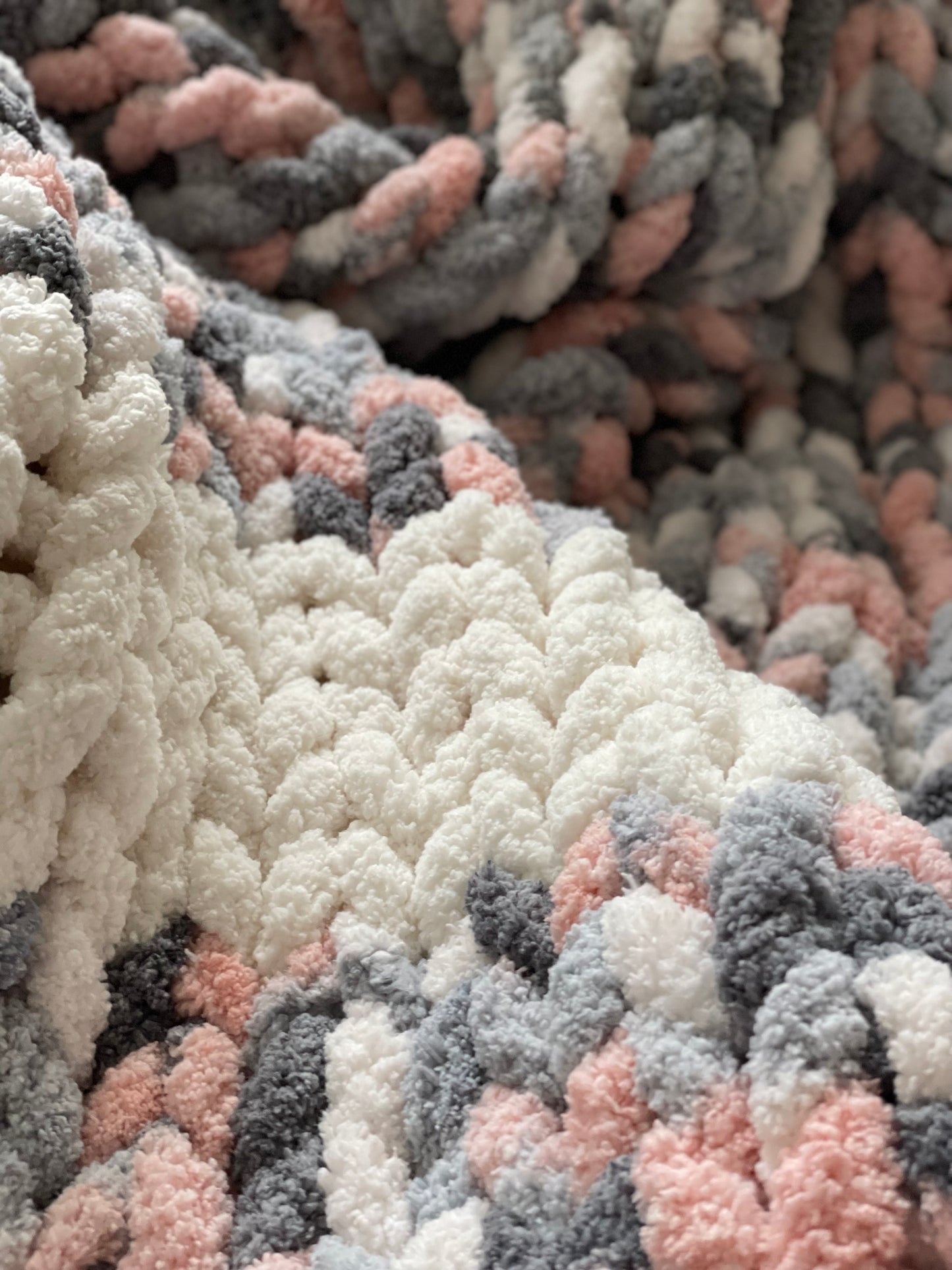 Healing Hand, Chunky Knit Blankets Pink Marble