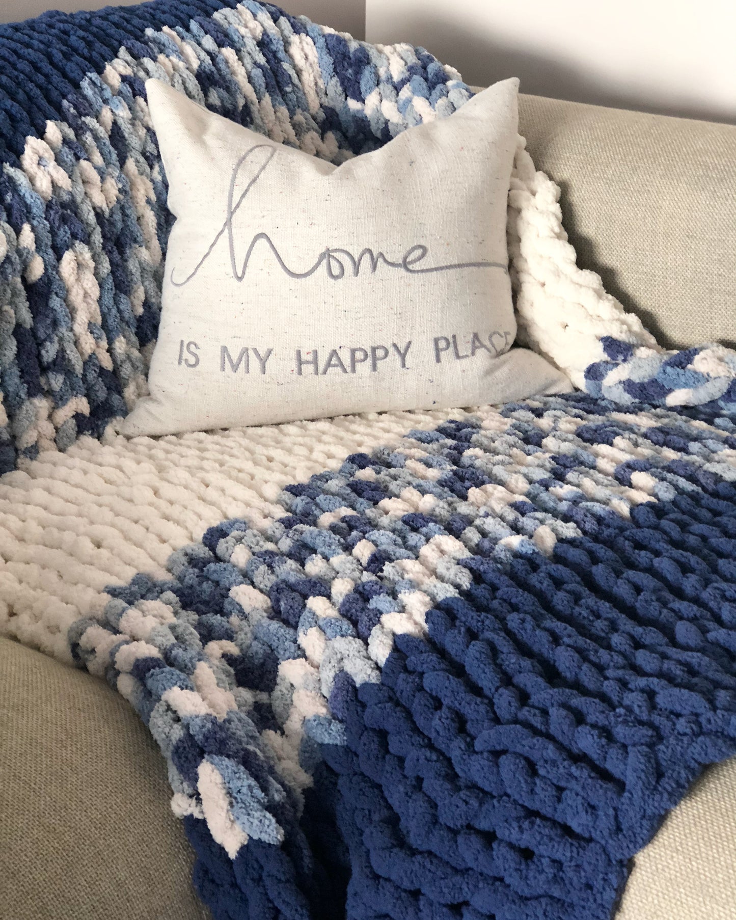 Healing Hand, Chunky Knit Blankets Navy Blue