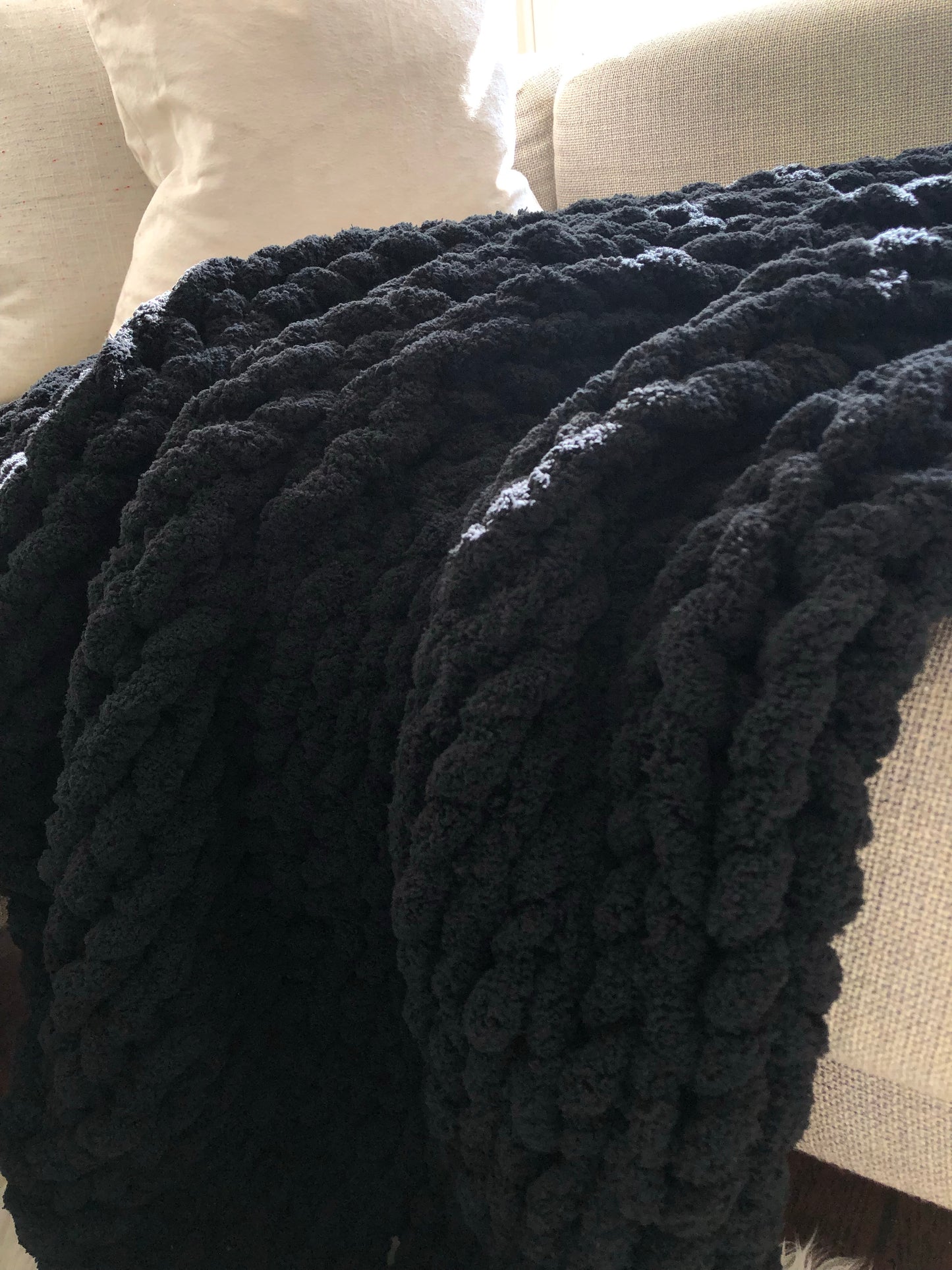 Healing Hand, Chunky Knit Blankets Black