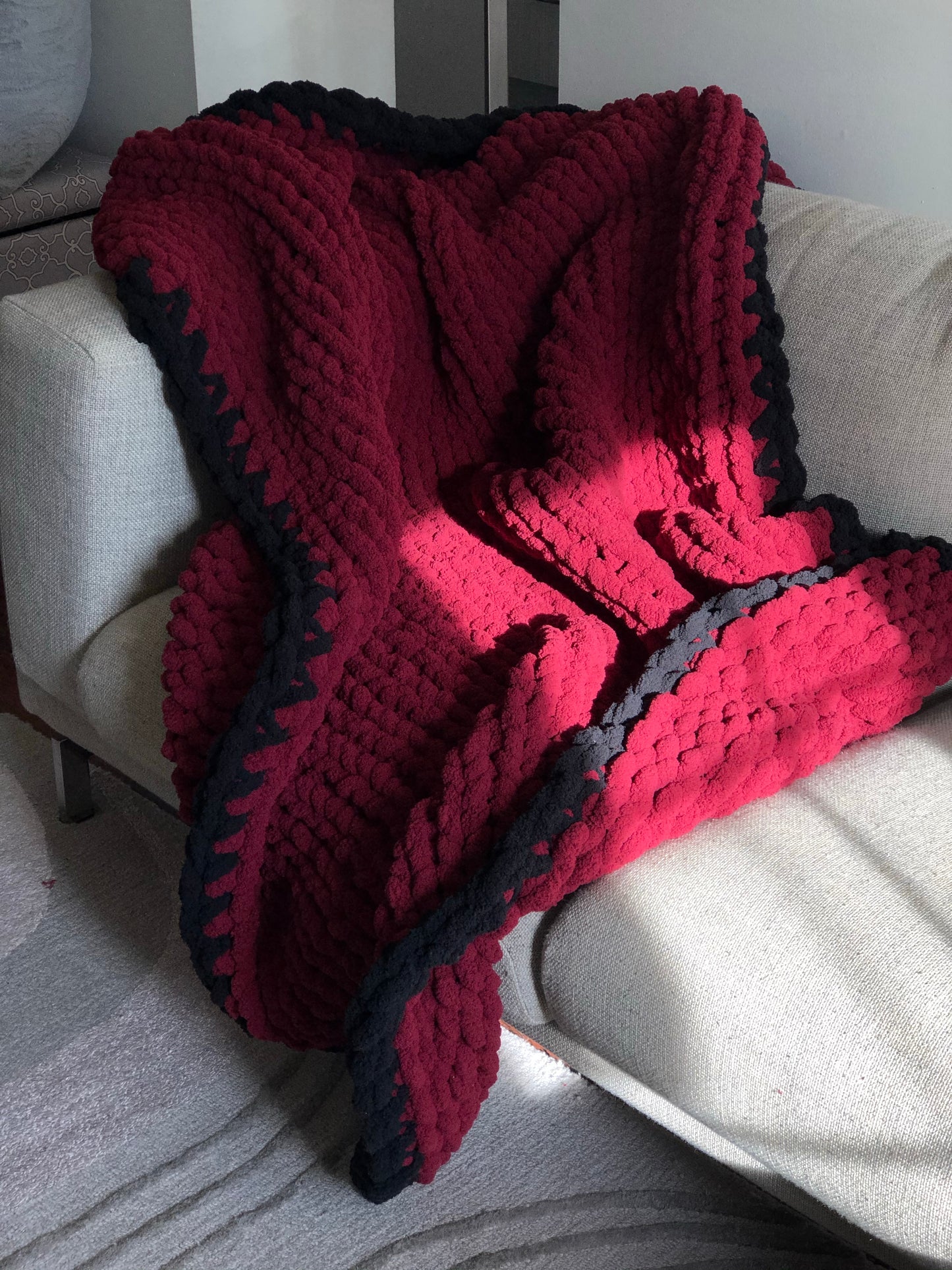 Healing Hand, Chunky Knit Blankets Burgundy with Black Edge