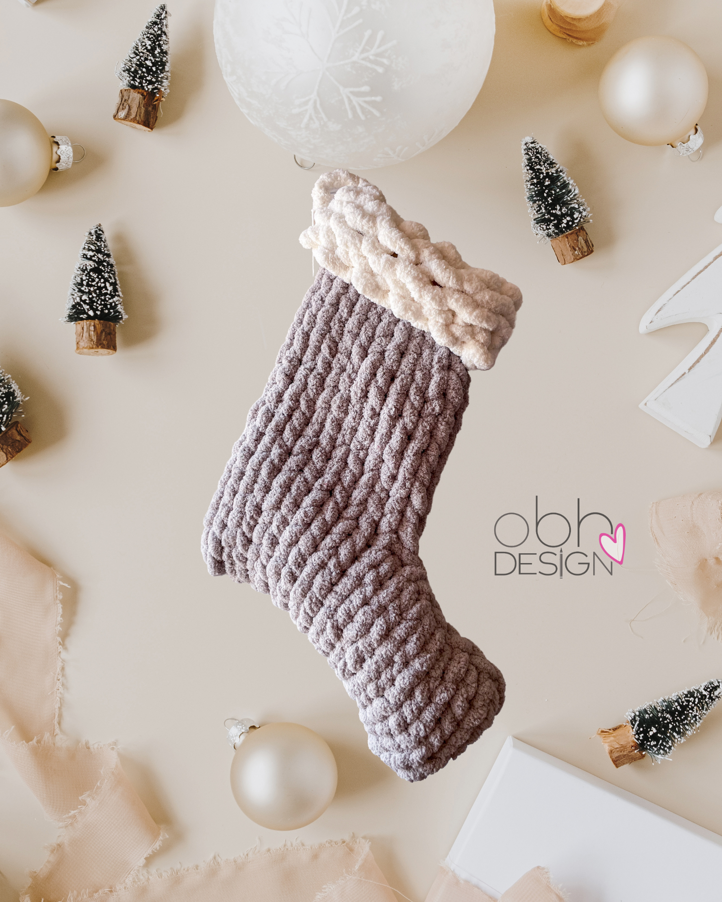 Christmas Handknit Yarn Stocking - Light Grey and white 17”