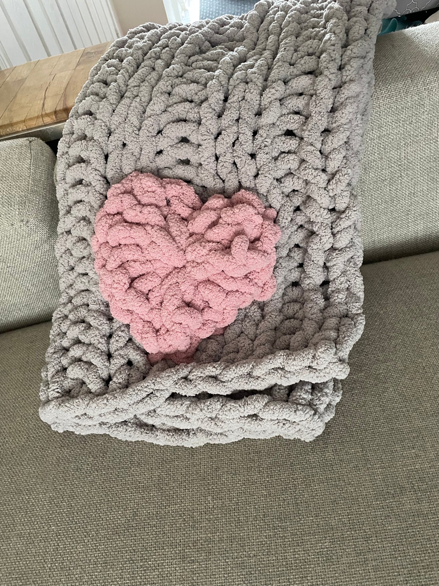 *PRE-ORDER - Healing Hand, Chunky Knit Blanket Light Grey with Soft Pink Heart - double sided heart design