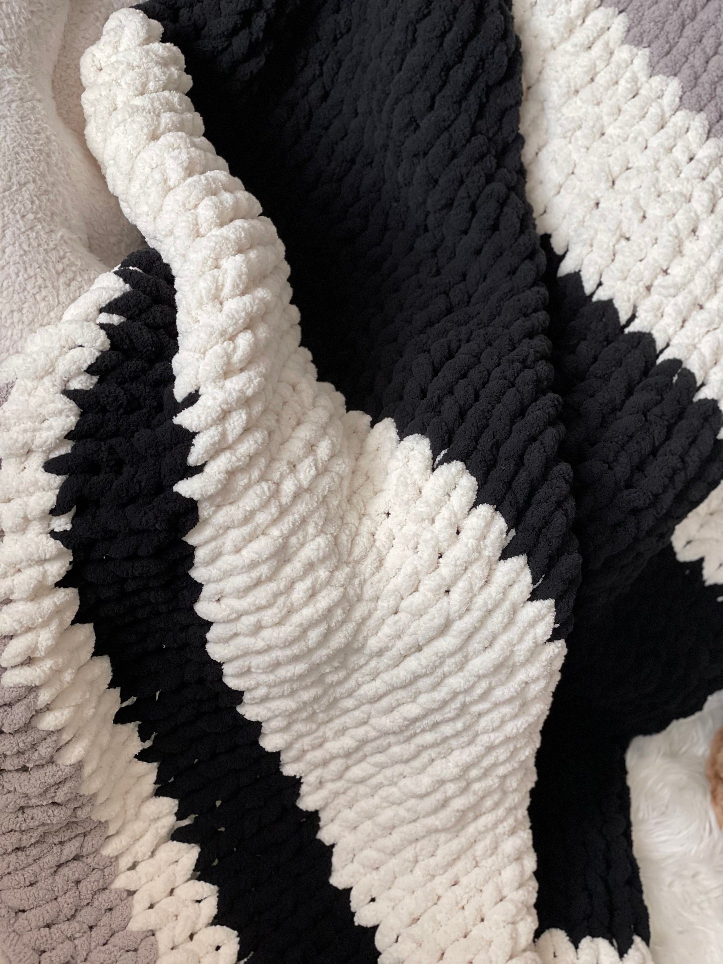 Chunky Chenille Blanket Pattern: Handknit Stripe Throw (PDF Pattern) Finger Knit