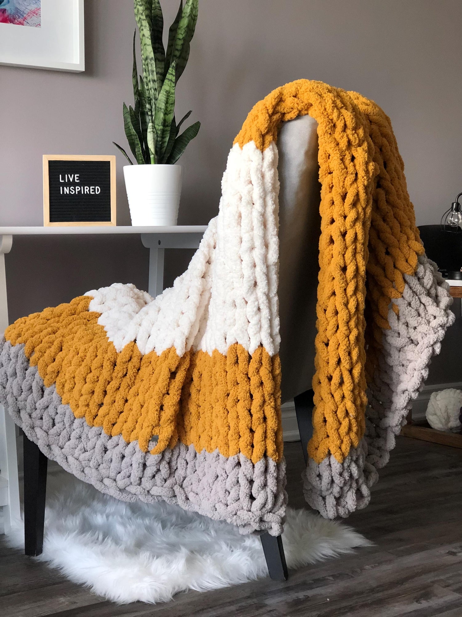 Chunky Chenille Blanket Finger Knitting Pattern, Color Block Throw (PDF Pattern)