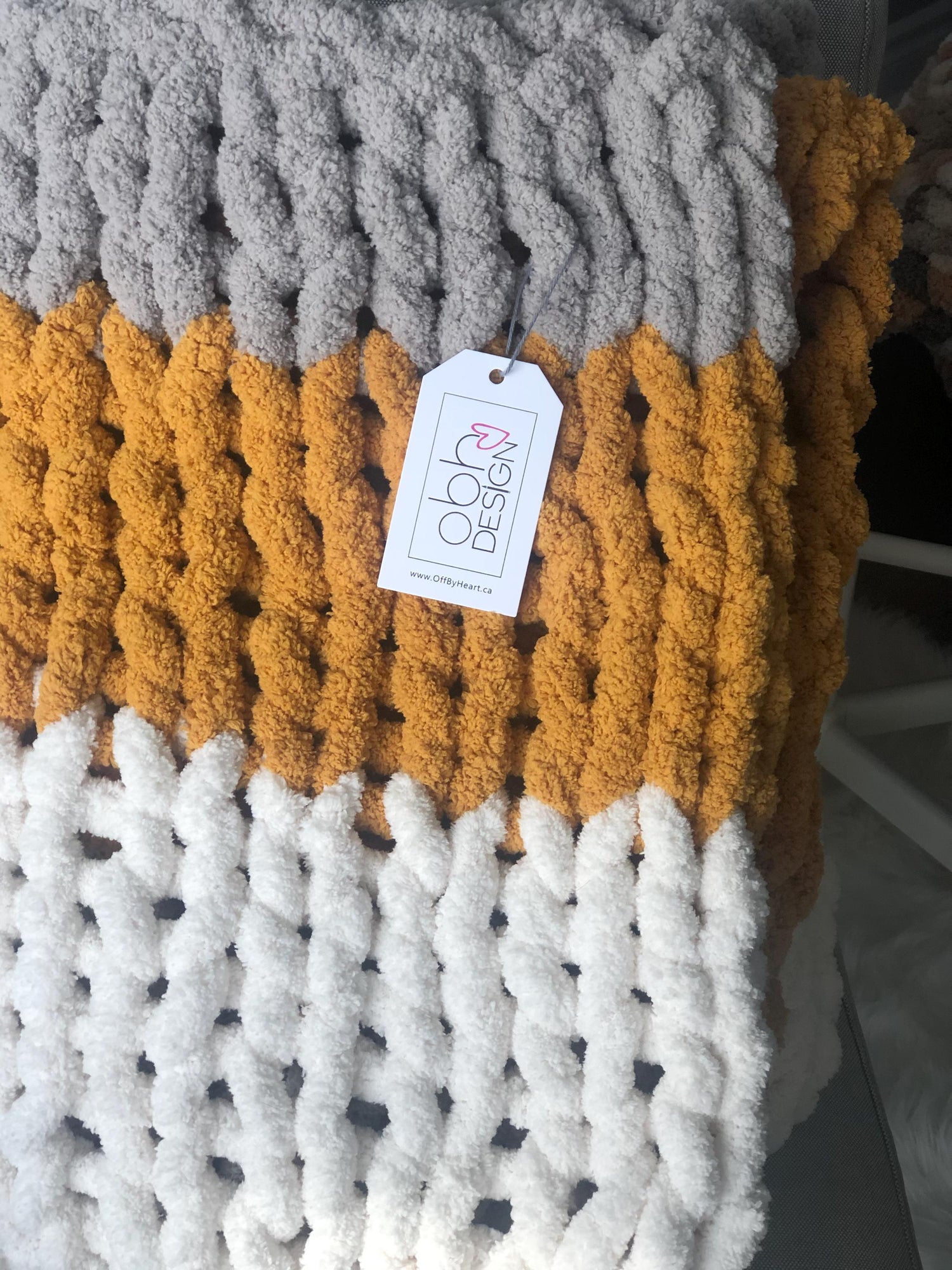 Chunky Chenille Blanket Finger Knitting Pattern, Color Block Throw (PDF Pattern)