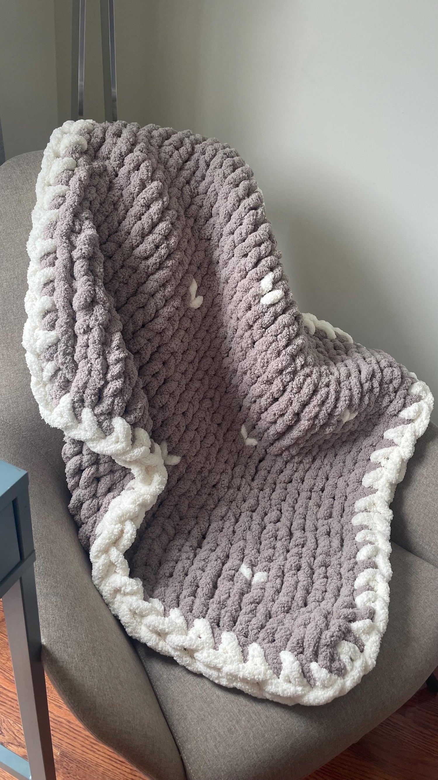 Chunky Chenille Baby Blanket Finger Knitting Pattern | Taupe Grey Hearts (PDF Download)   36" x 35" and 40" x 60" Graphs incl