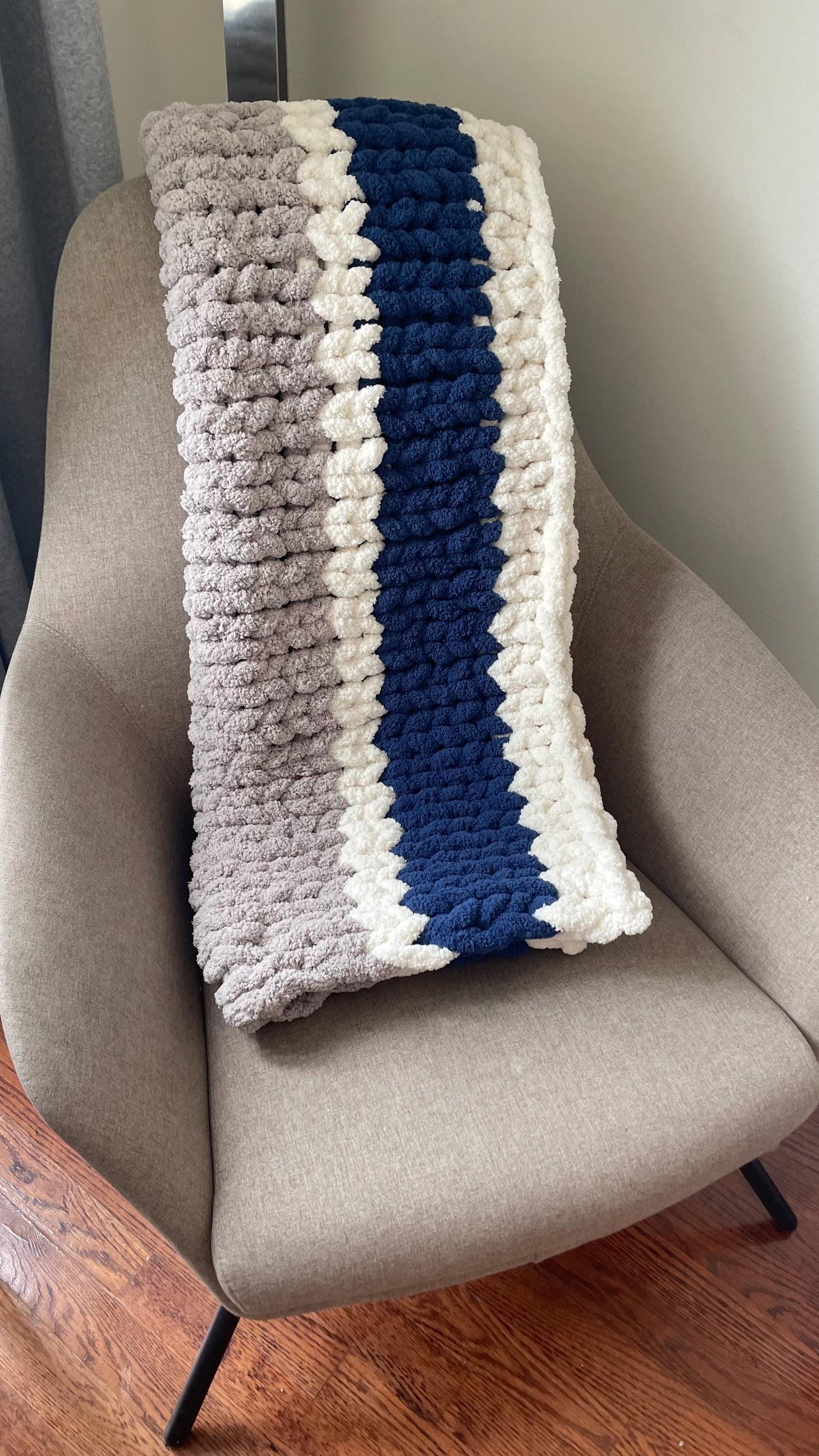Chunky Chenille Baby Blanket Finger Knitting Pattern: Navy, White, Grey Stripes (PDF Pattern)