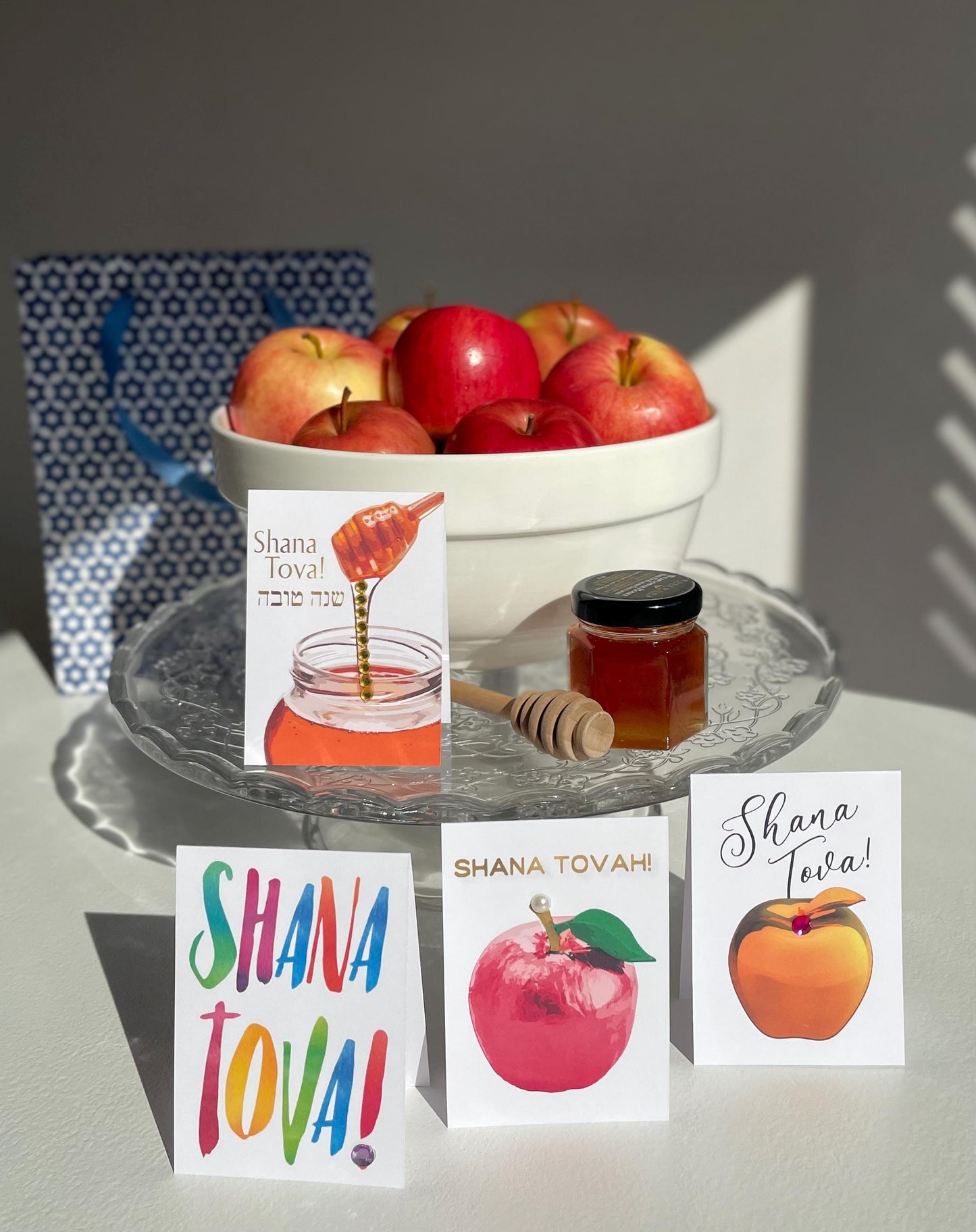 Mini Shana Tova Cards: Handmade Rosh Hashanah Greeting Cards