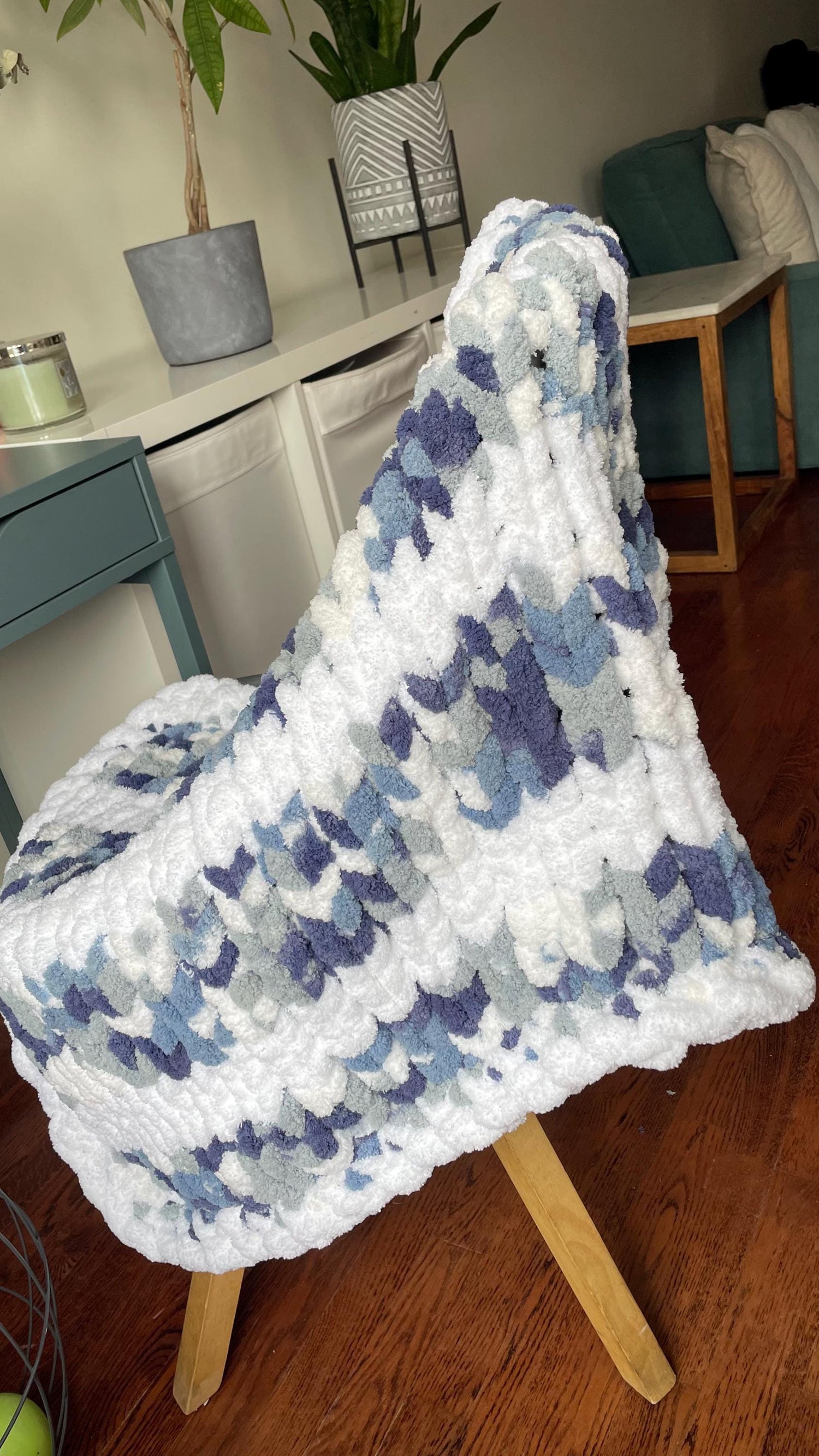 Chunky Chenille Baby Blanket Finger Knitting Pattern (PDF Pattern)