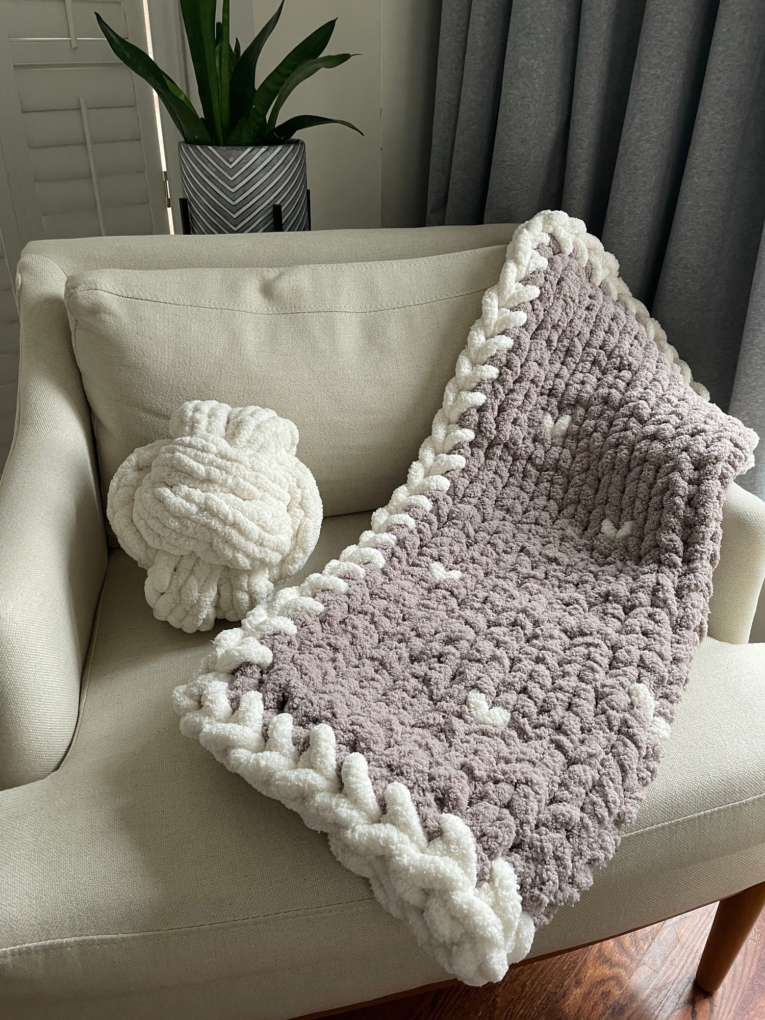 Hand Knit How To Crochet A Chunky Yarn Blanket Hand Knit Chunky