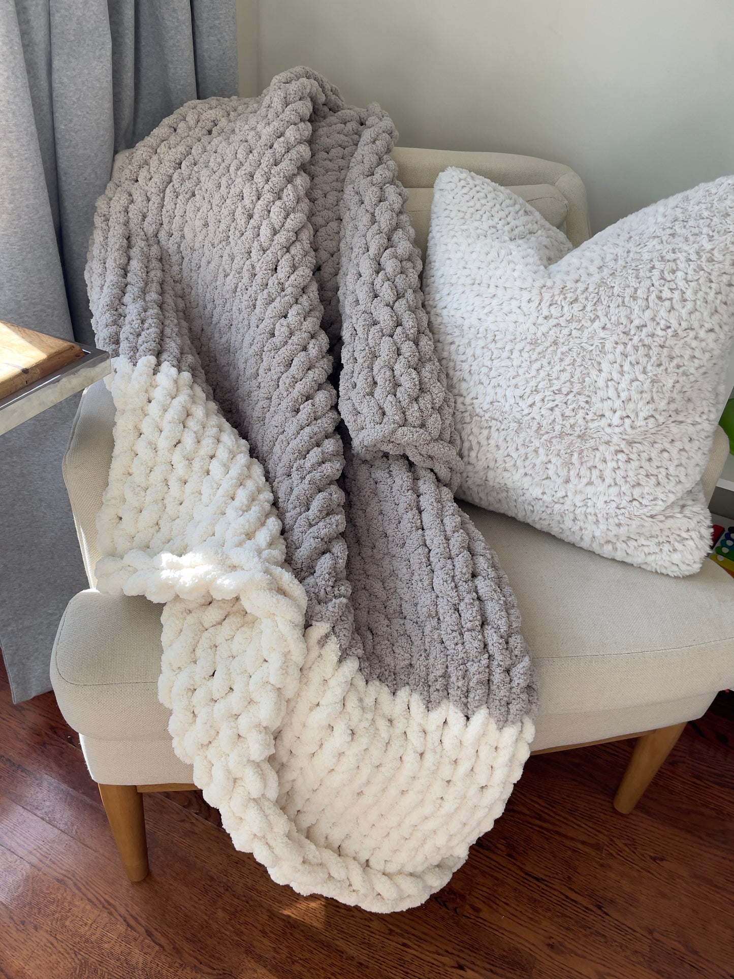 Healing Hand, Chunky Knit Blankets Light Grey with One White on one side