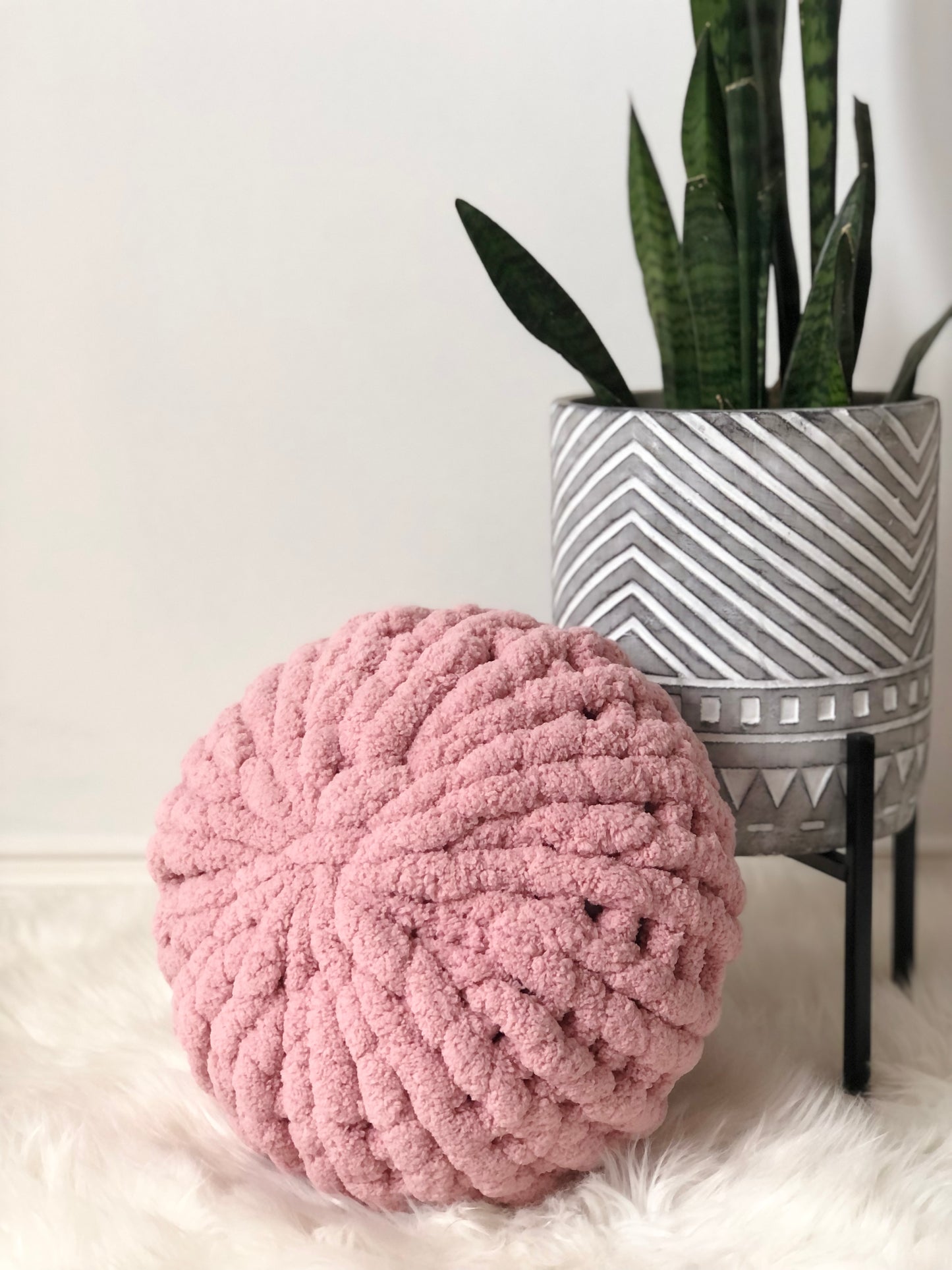 COMBO 11” & 13" Blush Pink  Chunky Knit Circle Throw Pillow