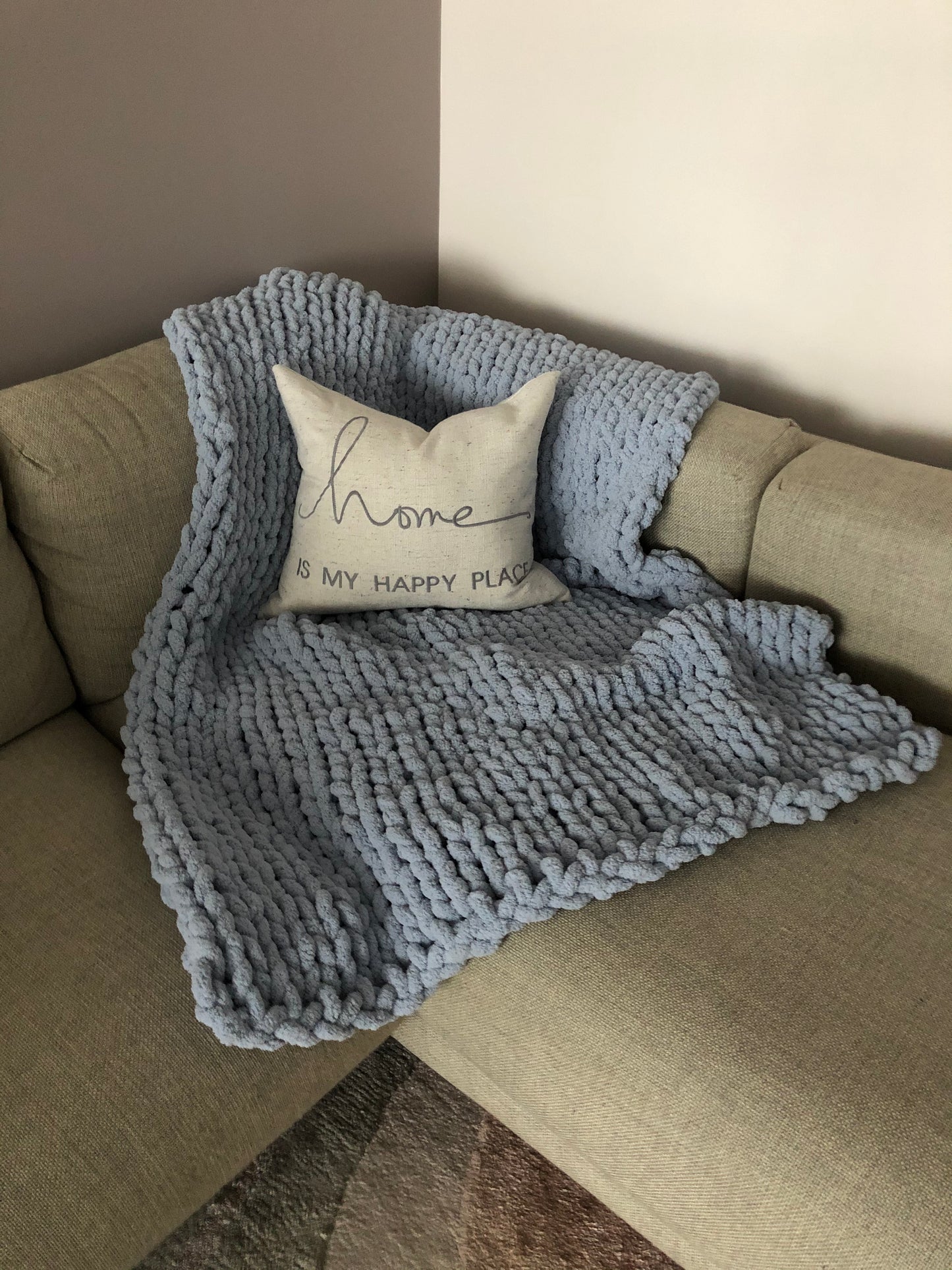 Healing Hand, Chunky Knit Blankets Light Blue