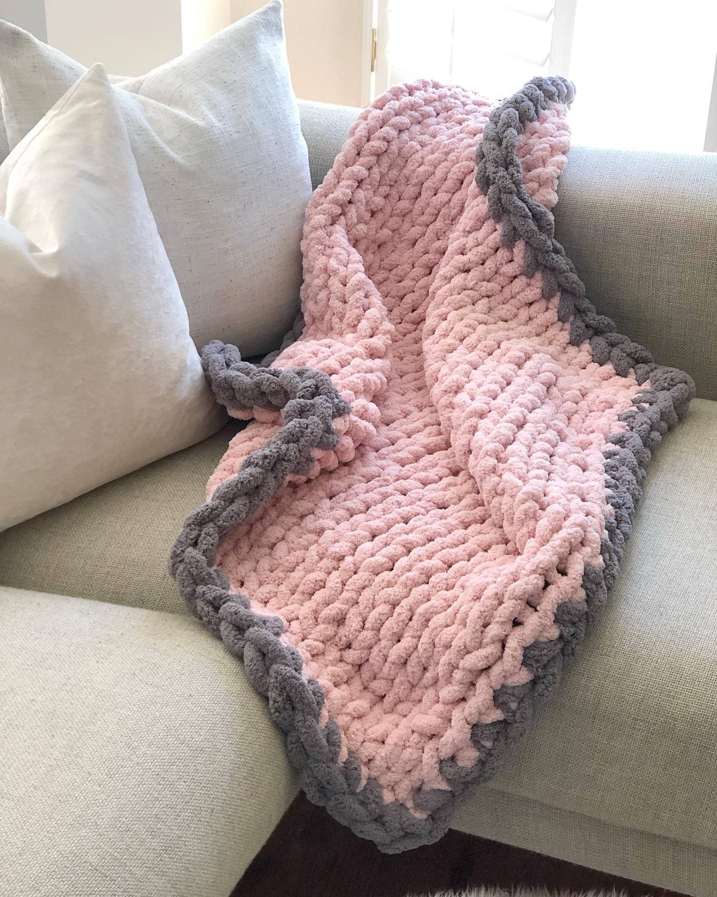 Healing Hand, Chunky Knit Baby Blankets - Light Pink with Dark Grey Edge