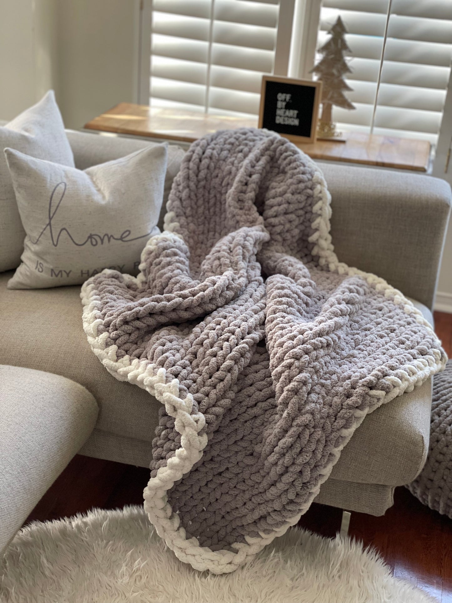 Healing Hand, Chunky Knit Couch Blankets - Sky Grey with White Edge