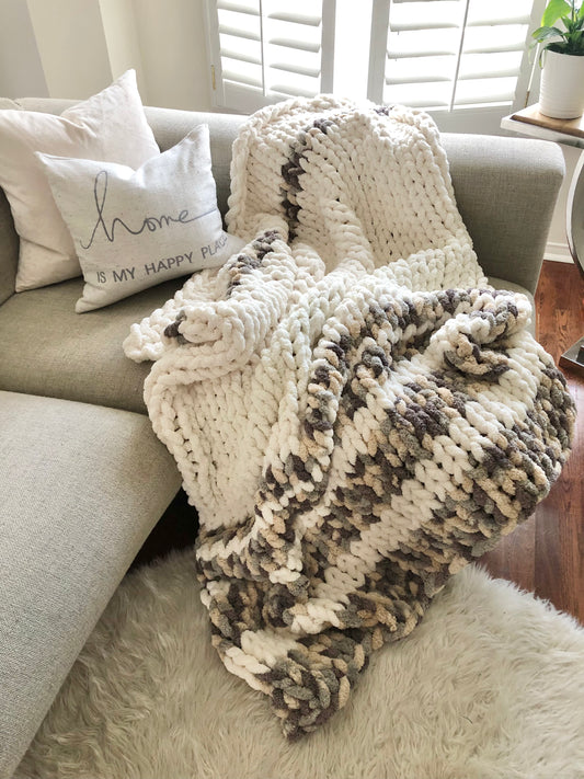 Healing Hand, Chunky Knit Blankets Oatmeal