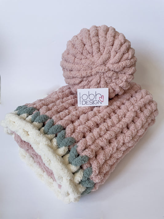 Healing Hand, Chunky Knit Baby Blankets - Soft Pink with Soft Pink Pillow Set
