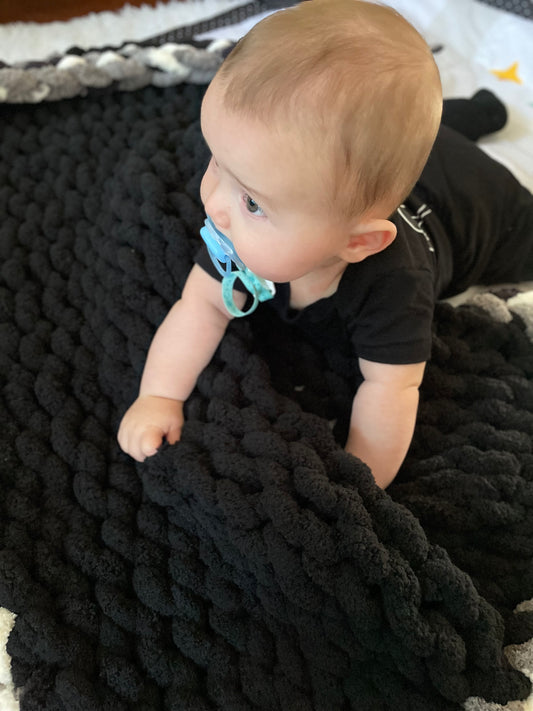 Healing Hand, Chunky Knit Baby Blankets - Black with Black mix Edge