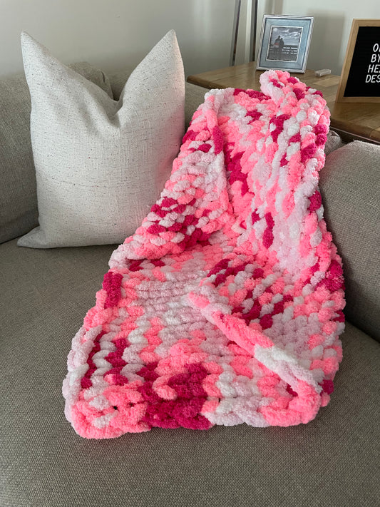 Healing Hand, Chunky Knit Baby Blankets - Bubblegum Pink