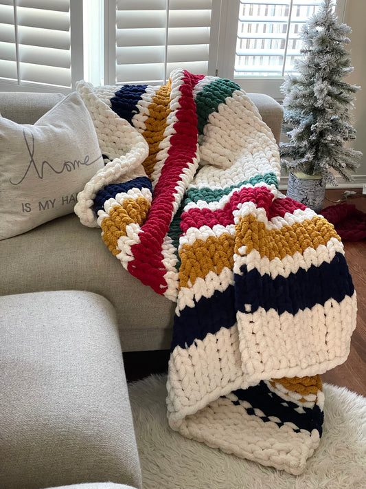 Healing Hand, Chunky Knit Blankets The Explorer