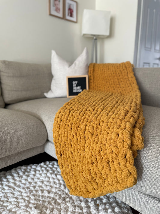 Healing Hand, Chunky Knit Mustard (Solid)