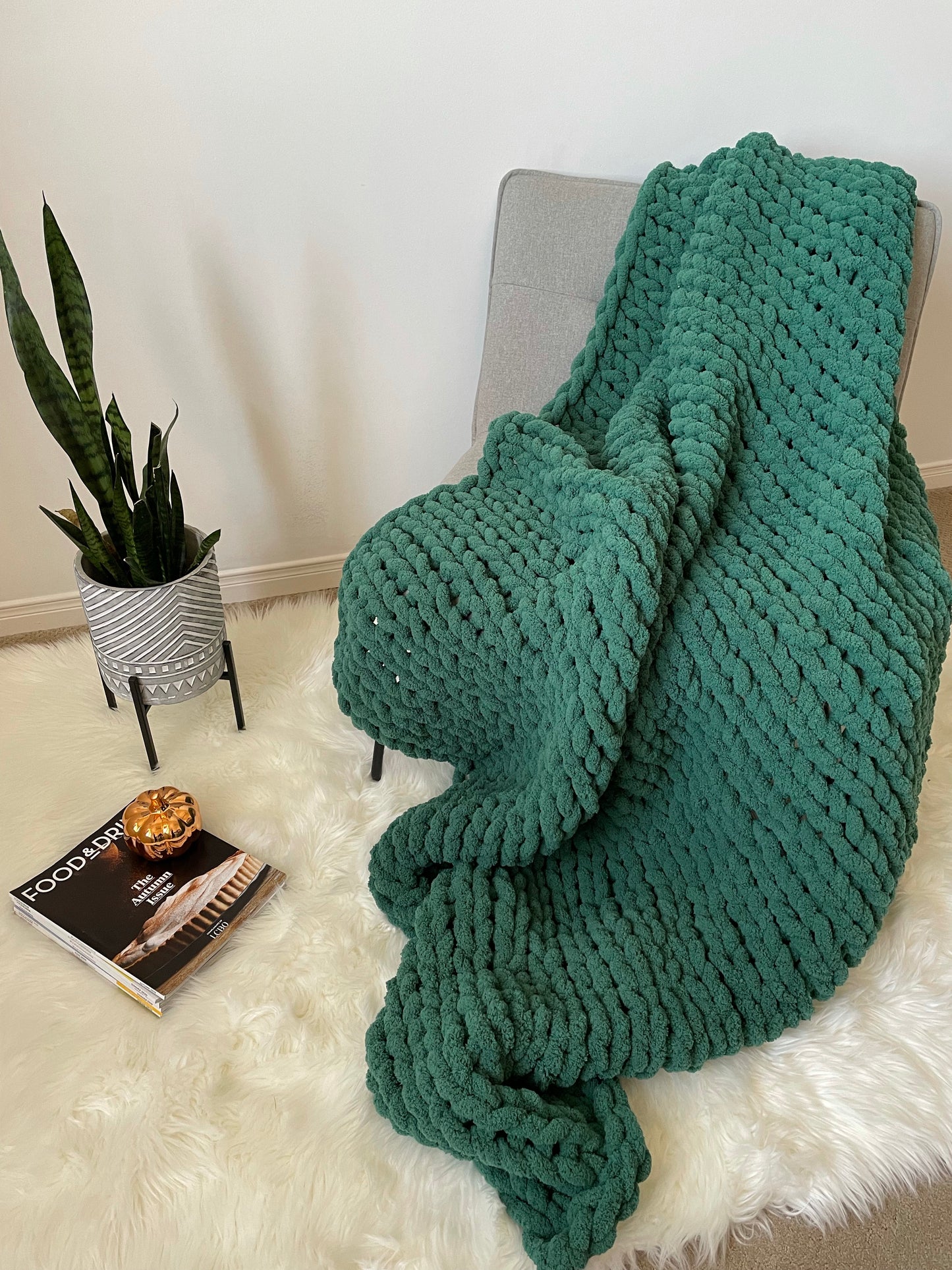 Healing Hand Knit, Chunky Knit Blankets Solid Emerald